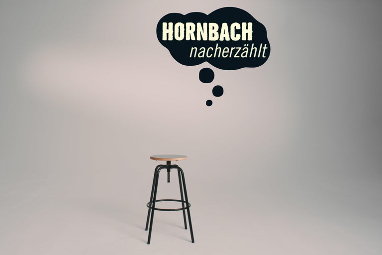 HORNBACH Logo neben einem Barhocker