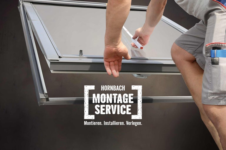 Hornbach Montageservice beim Installieren eines Fensters