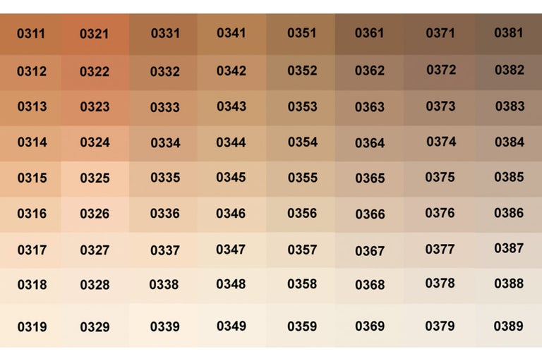 Farbmusterkarte mit verschiedenen Brauntönen und Nummern