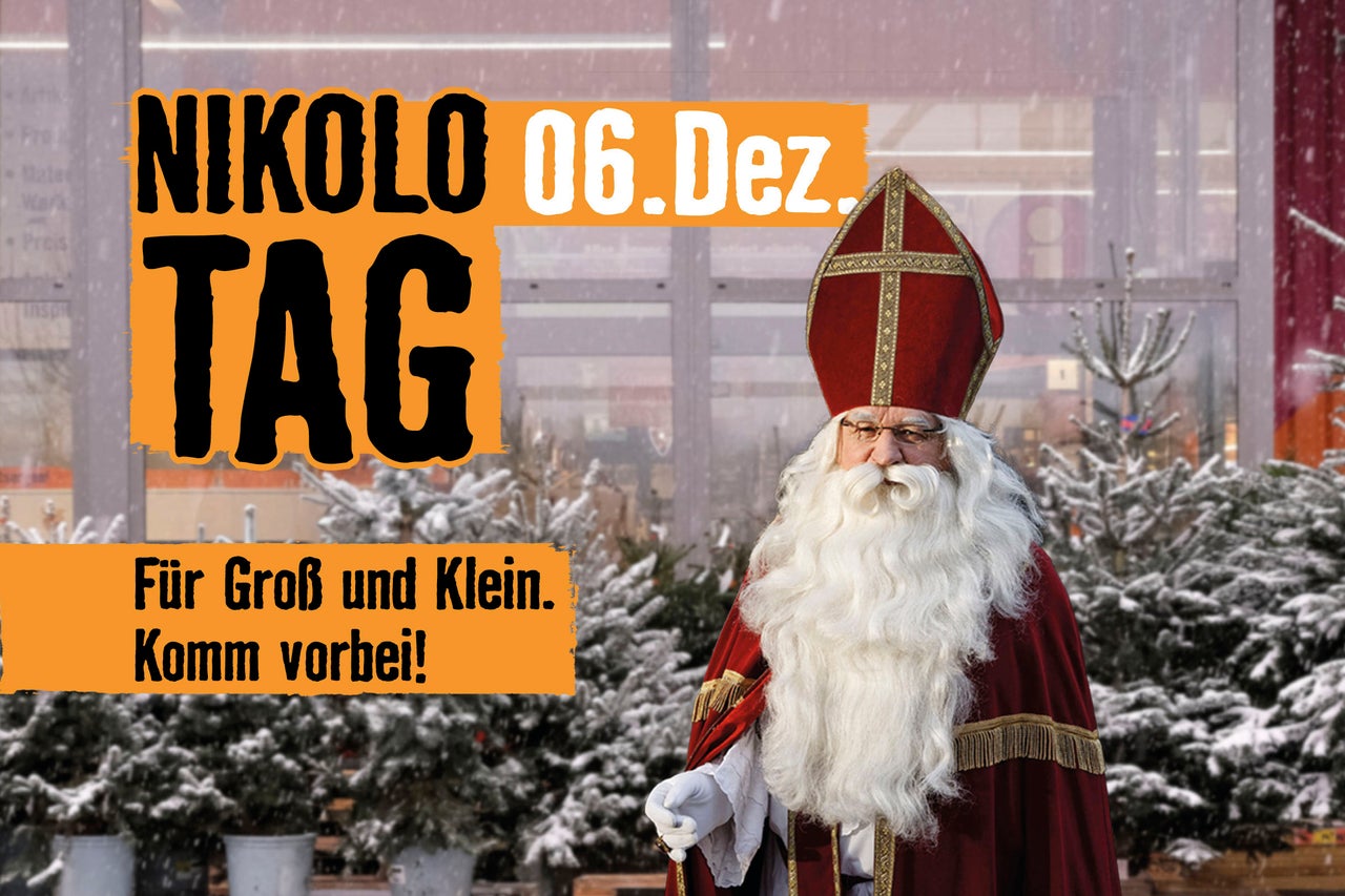 Nikolaustag am 6. Dezember: Ein Mann im Nikolauskostüm steht vor dem Hornbach.