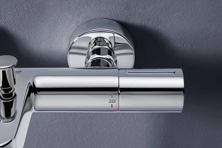 Thermostatarmatur mit Temperaturanzeige für das Badezimmer