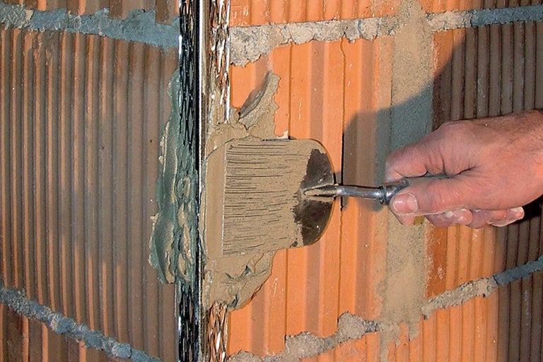 Außenwanddämmung mit Dämmstoffdübel anbringen