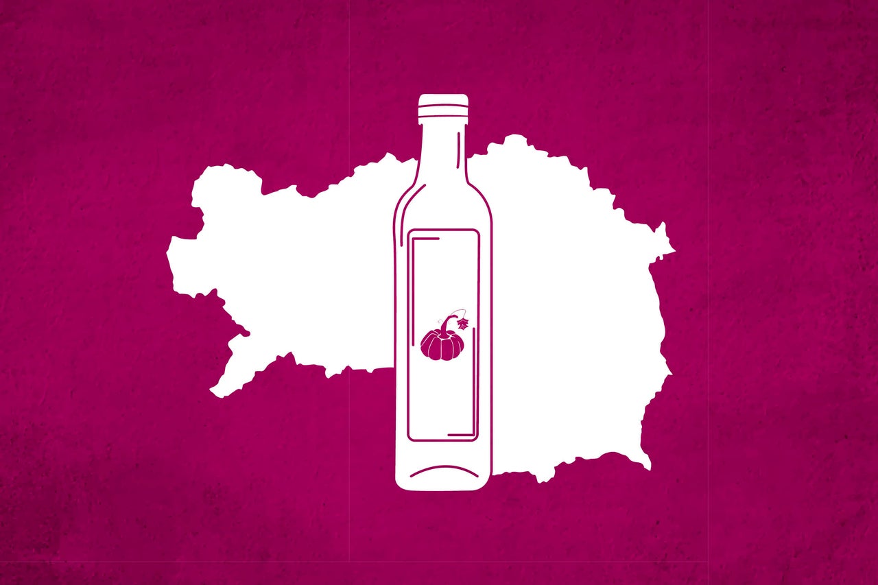 Stilisierte Darstellung einer Flasche Kürbiskernöl vor der Umrisskarte der Steiermark.