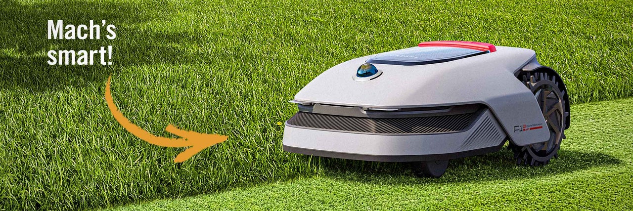 Rasenroboter bei der Rasenpflege im Garten.