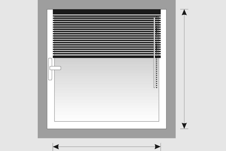 Fenster mit Jalousie und Maßangaben