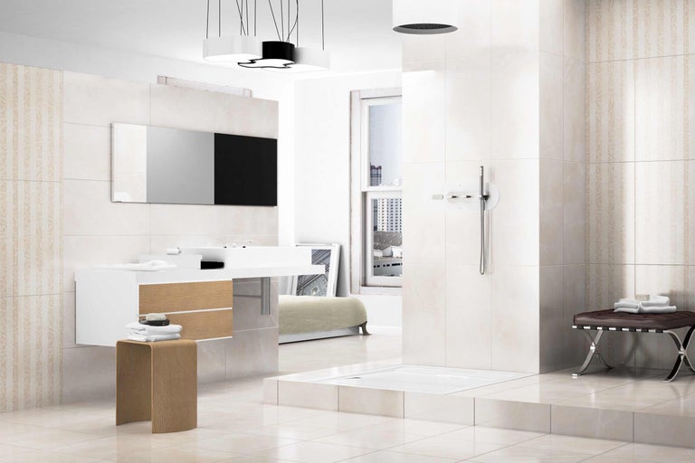 Modernes Badezimmer mit Waschtisch, Spiegel, Dusche und Fliesen