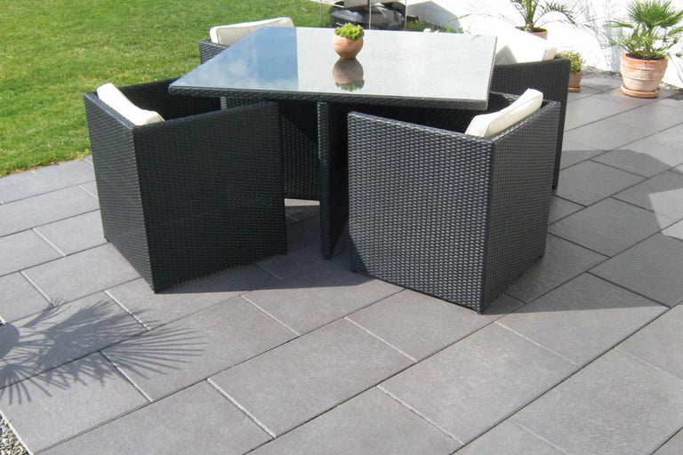 Gartenmöbel-Set mit Tisch und Stühlen aus Polyrattan