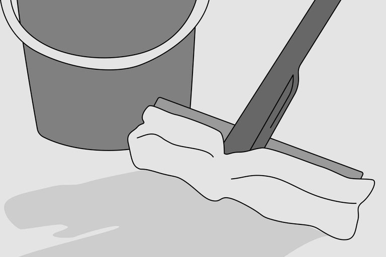 Eimer und Mopp zur Reinigung