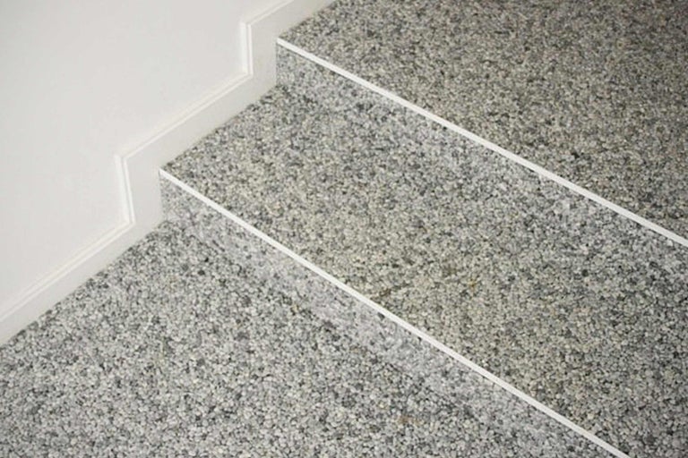 Treppenhaus mit Terrazzoboden