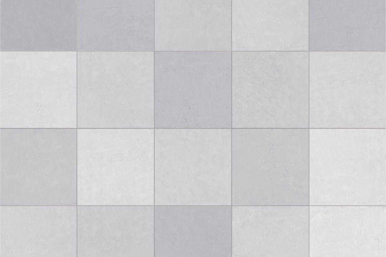 Quadratische Bodenfliesen mit einer einheitlichen Oberflächenstruktur in Steinoptik