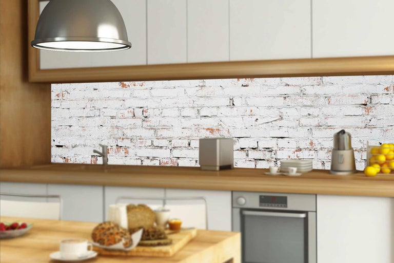 Küchenrückwand mit weißer Backsteinoptik in einer Küche