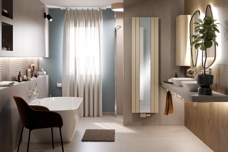 Helles Badezimmer mit Badewanne, Waschtisch mit zwei Waschbecken, Heizkörper und Stuhl