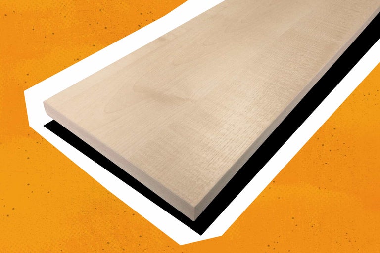 Holzbrett aus hellem Holz mit natürlicher Maserung