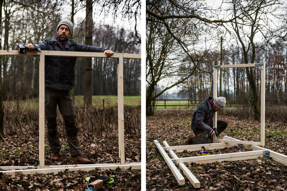 Autor Sascha Borrée baut sein erstes eigenes Gewächshaus. Dafür montiert er Holzbalken zu einem Gerüst zusammen. Autor Sascha Borrée baut sein erstes eigenes Gewächshaus. Dafür montiert er Holzbalken zu einem Gerüst zusammen.