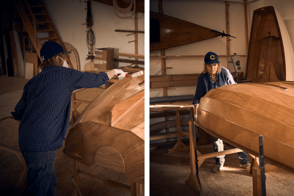 Fast seetüchtig: Das ganze Boot bekommt eine zweite Epoxidschicht mit der Rolle. Fast seetüchtig: Das ganze Boot bekommt eine zweite Epoxidschicht mit der Rolle.
