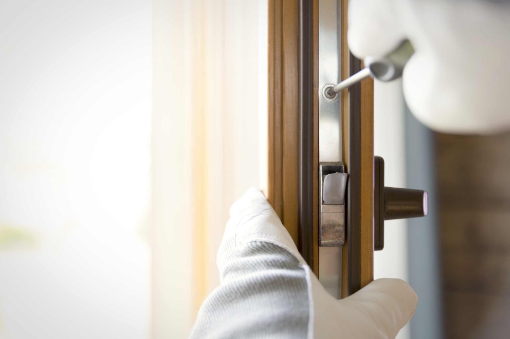 Fenster abdichten und richtig einstellen Fenster abdichten und richtig einstellen