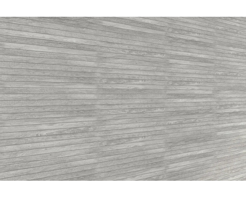 Helle Holzfassade mit horizontalen Brettern