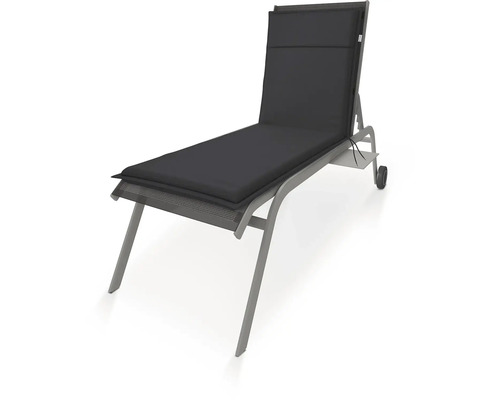 Sonnenliege mit grauer Polsterung und Rollen