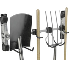 Gartengerätehalter mit Schaufel und Gabel