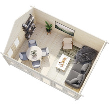 Innenansicht eines Holzhauses mit Möbeln wie Sofa, Tisch und Stühlen