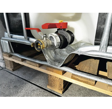 IBC Container mit Auslaufhahn und GEKA Kupplung auf Palette