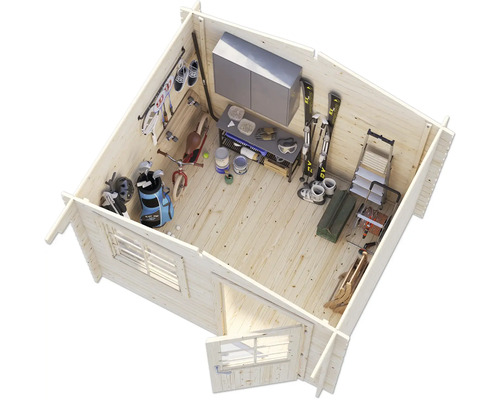 Innenansicht eines Holzgartenhauses mit Sportgeräten und Werkzeugen