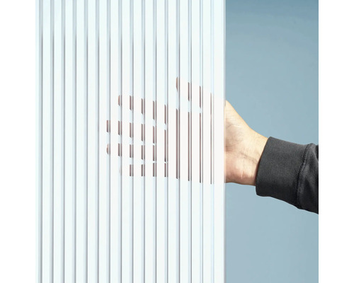 Polycarbonatplatte mit Hand im Anschnitt