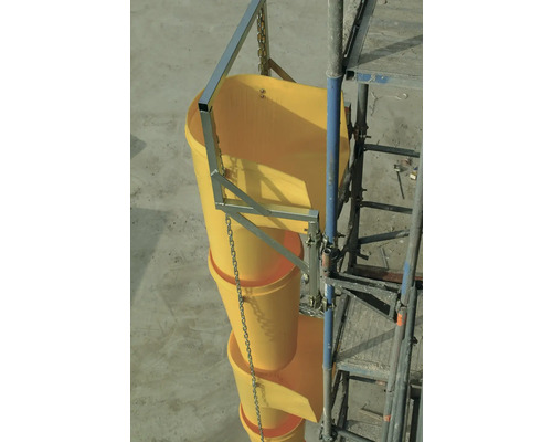 Bauschuttrutsche aus Kunststoff zur Montage am Baugerüst