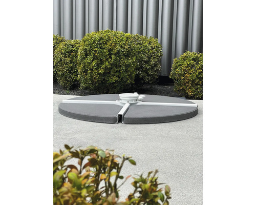 Sonnenschirmständer aus Beton mit Stahlrahmen