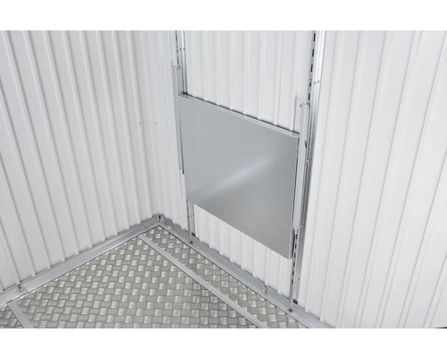 Detailansicht eines Gerätehauses mit Bodenblech und Wandpaneelen.