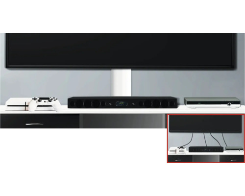 Eine moderne Wohnzimmerszene mit einem Fernseher, einer Spielkonsole, einem Soundsystem und einem Blu-ray-Player auf einem stilvollen Medienschrank.