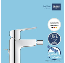 Glänzende Armatur für das Bidet mit QuickTool und fünf plus eins Jahr erweiterter Garantie.