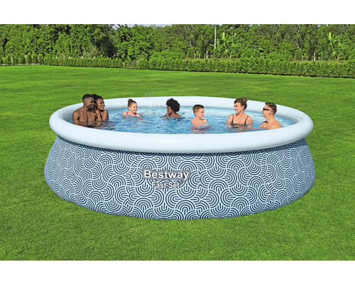 Bestway Fast Set Pool mit Personen im Garten