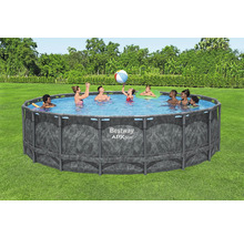 Aufblasbarer Bestway APX 365 Pool mit spielenden Personen im Garten