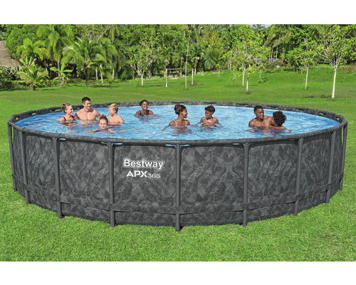 Bestway APX365 Pool mit Personen im Garten