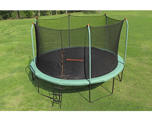 Bestway Trampolin mit Sicherheitsnetz und Leiter im Garten