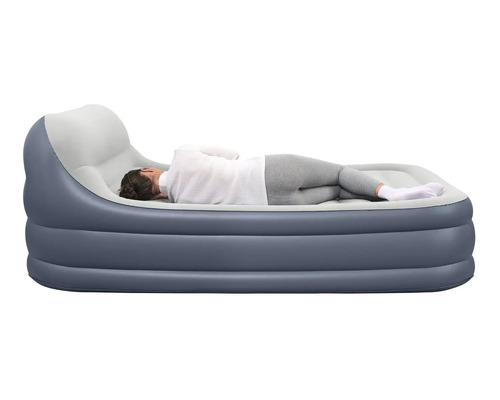 Aufblasbares Gästebett mit integriertem Kopfkissen und schlafender Person