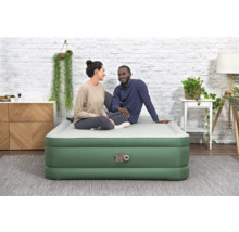 Aufblasbares Gästebett mit integrierter Pumpe und zwei Personen