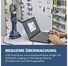 Akku-Crimpzange von Bosch wird mit Laptop verbunden, um Werkzeughistorie, Druckkurven und Wartungszyklen zu überwachen.