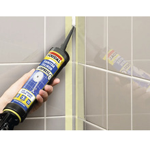 Auftragen von Sanitärsilikon auf Fliesen mit einer Kartuschenpistole