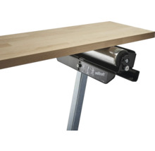 Wolfcraft Logo mit Materialstütze und Werkstück