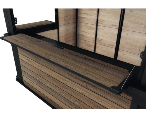 Detailansicht eines Outdoor Küchenmoduls mit Holzverkleidung und klappbarer Arbeitsfläche