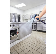 Reinigung einer Großküche mit einem Hochdruckreiniger