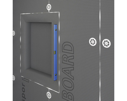 Installation einer Duschwand mit Montageelementen und Wasserwaage