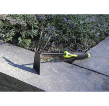 Gartenhacke mit dreizinkiger Kralle und Griff