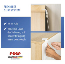 Reer Möbel-Kippsicherung mit flexiblem Gurtsystem zur Wandmontage von Schränken für festen Halt und einfaches Lösen zum Reinigen. Reer Logo.