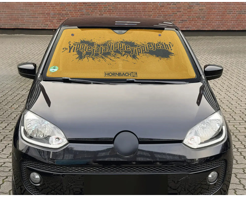 Sonnenschutz für die Auto-Windschutzscheibe mit dem Schriftzug YippieJajaYippieYippieYeah und Hornbach Logo.