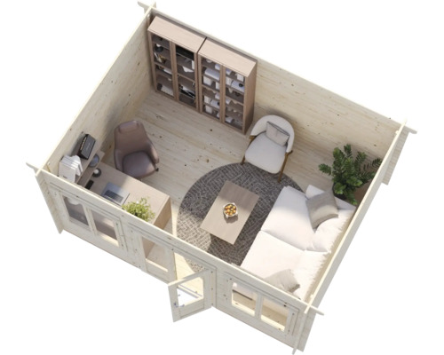 Einblick in ein helles Gartenhaus aus Holz, eingerichtet als Büro und Wohnzimmer mit Sofa, Schreibtisch und Bücherregal.