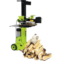 Zipper Holzspalter für den Garten mit Stapel gespaltenem Brennholz