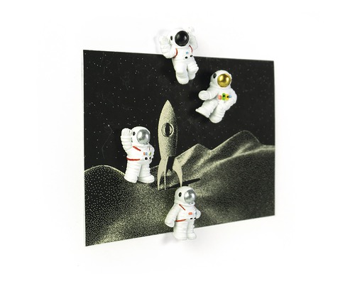 Dekorative Magnete mit Weltraummotiv und Astronautenfiguren